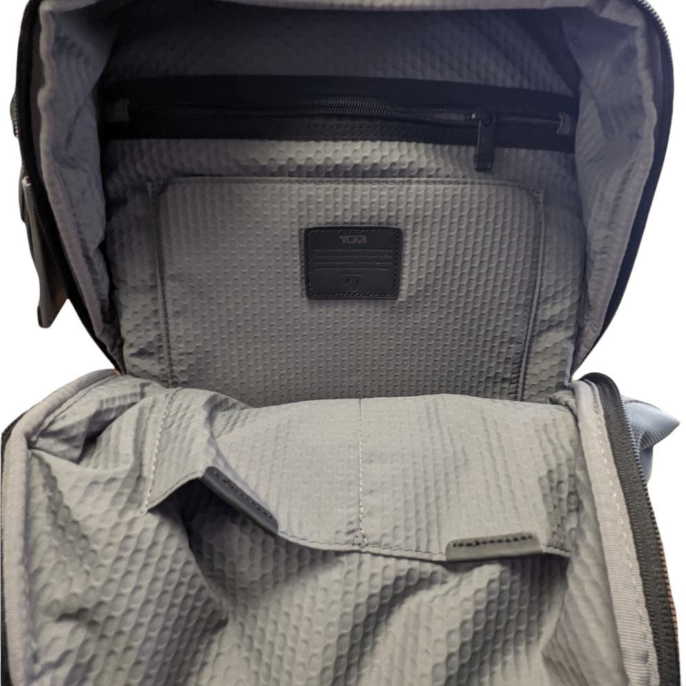 Tumi Backpack - image 5